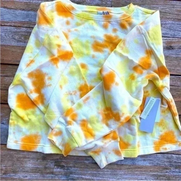 Zella cropped sweatshirt Tie-dyed Yellow New With Tags size Medium - Picture 2 of 6
